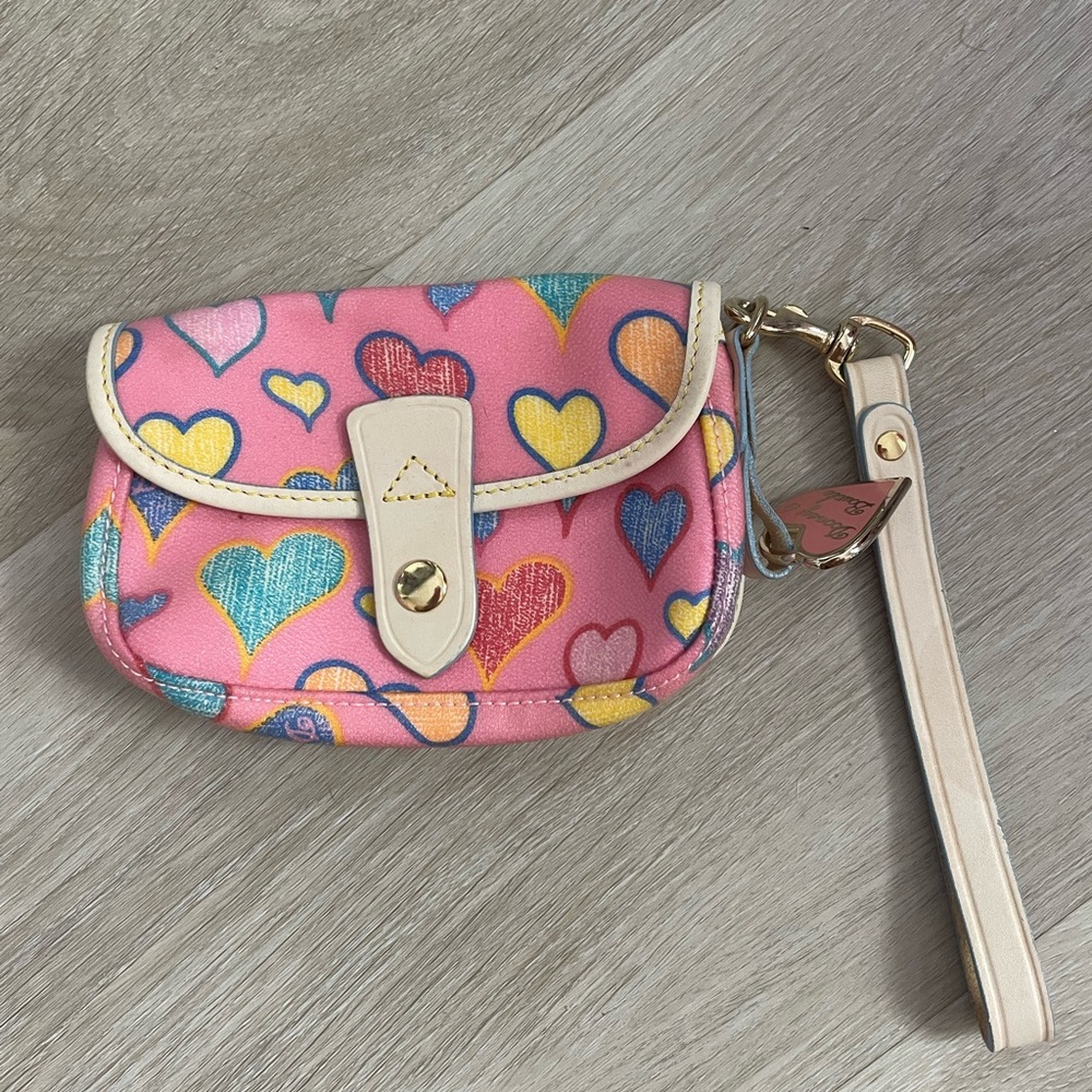 Dooney & Bourke hearts ♥️valentine’s day♥️ wristlet